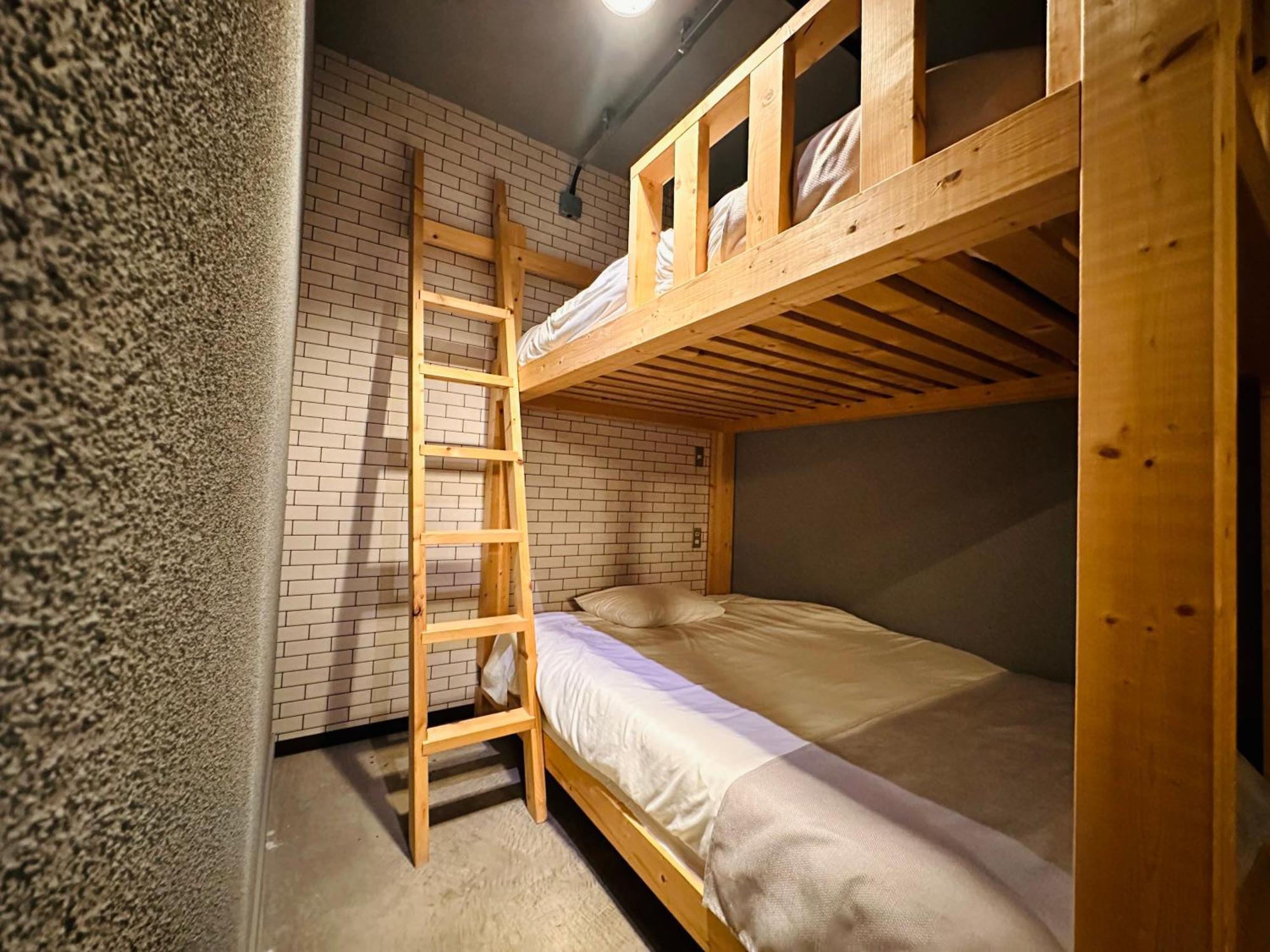 Apartment Economy Upashi *